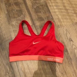 Nike Pro Sports Bra